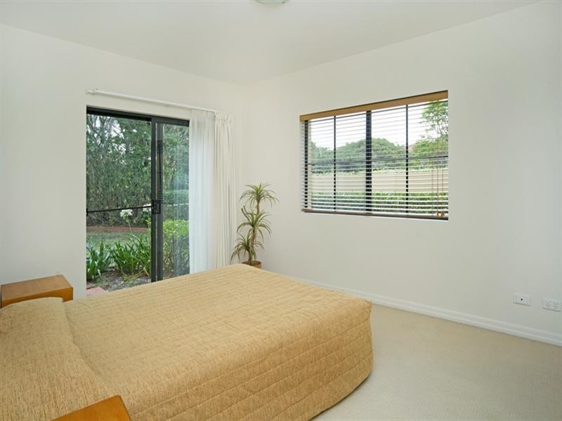 3215 The Palladian Drive, Hope Island QLD 4212