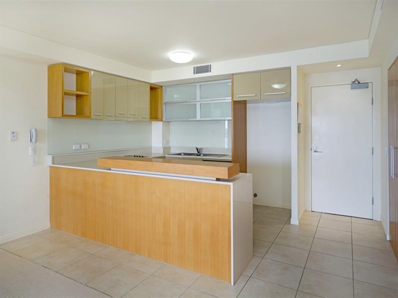 8320 Magnolia Drive East, Hope Island QLD 4212