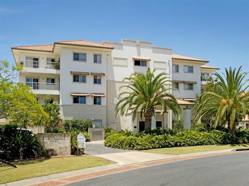 8320 Magnolia Drive East, Hope Island QLD 4212