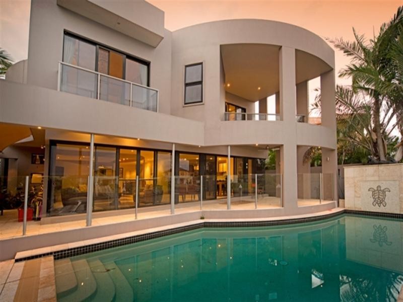 2163 Beaufort Way, Hope Island QLD 4212