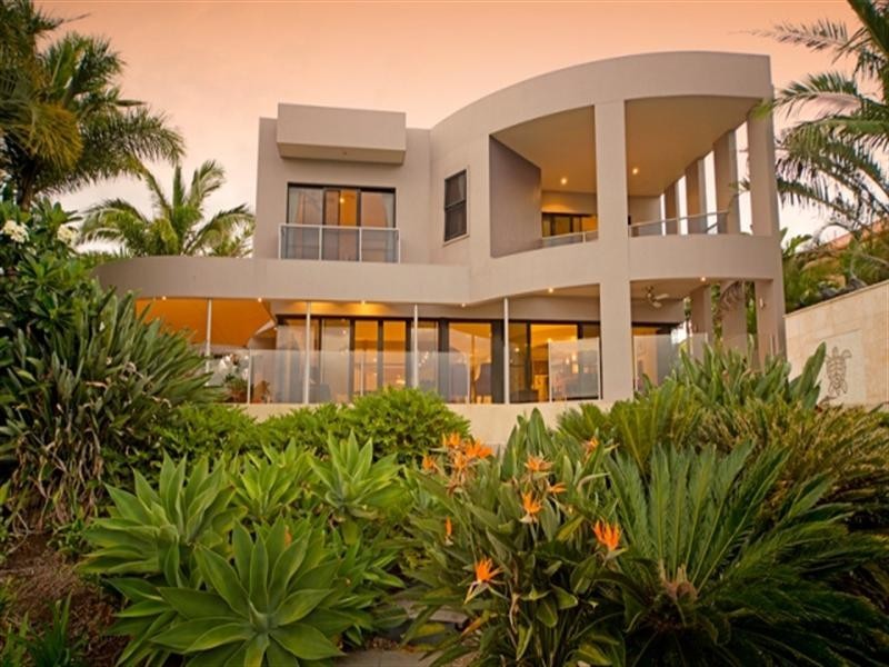 2163 Beaufort Way, Hope Island QLD 4212