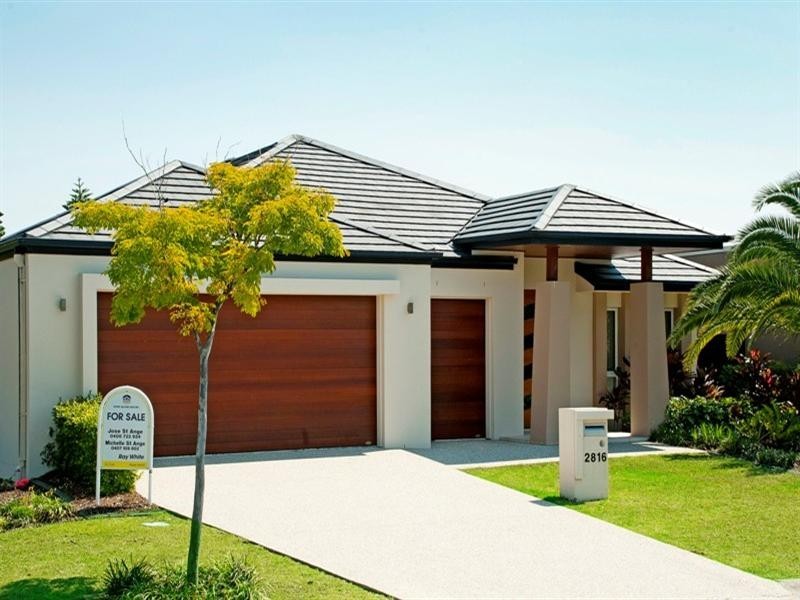 2816 Gracemere Cct East, Hope Island QLD 4212
