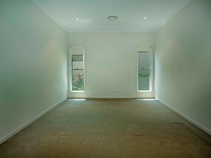 2816 Gracemere Cct East, Hope Island QLD 4212