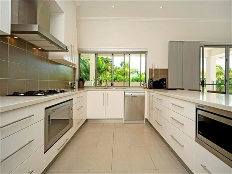 6159 Bolsena Court, Hope Island QLD 4212