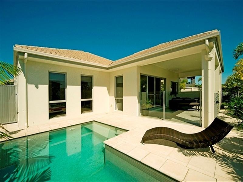 6159 Bolsena Court, Hope Island QLD 4212