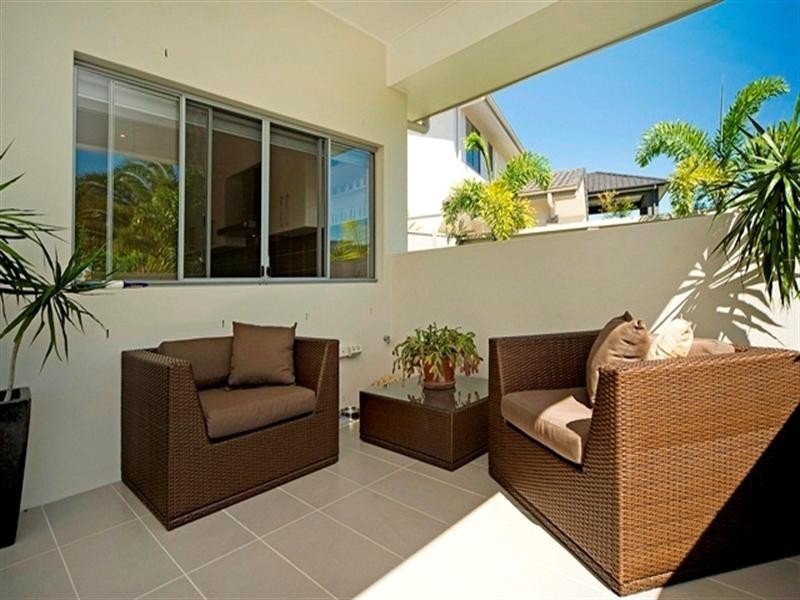 6159 Bolsena Court, Hope Island QLD 4212