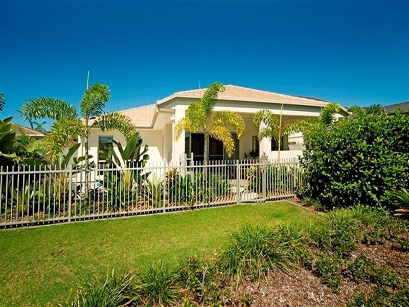 6159 Bolsena Court, Hope Island QLD 4212