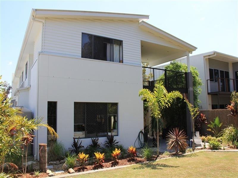 3 Fleetwood Court, Helensvale QLD 4212