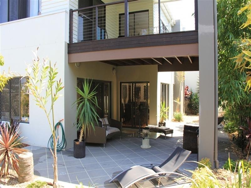 3 Fleetwood Court, Helensvale QLD 4212