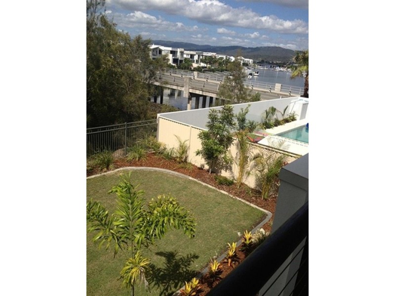 3 Fleetwood Court, Helensvale QLD 4212