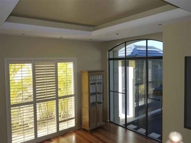 2328 Cressbrook Drive, Hope Island QLD 4212