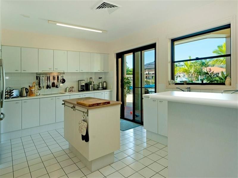 1024 Rosebank Way, Hope Island QLD 4212