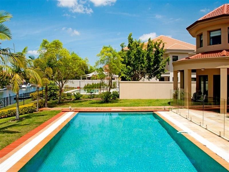 1024 Rosebank Way, Hope Island QLD 4212