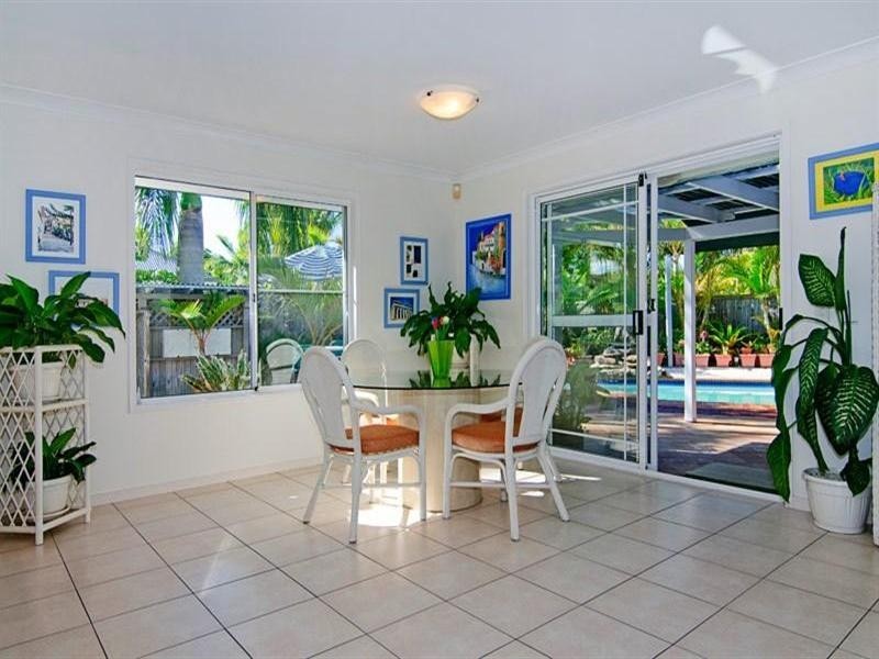 10 Glenwater Crescent, Helensvale QLD 4212