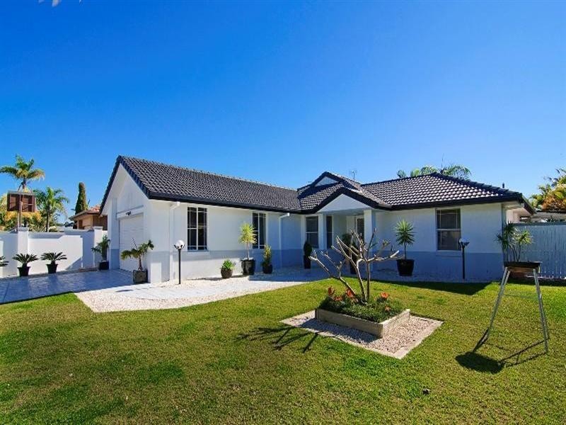 10 Glenwater Crescent, Helensvale QLD 4212