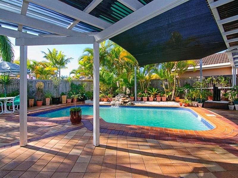 10 Glenwater Crescent, Helensvale QLD 4212