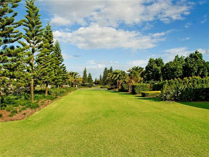 2815 Gracemere Circuit East, Hope Island QLD 4212