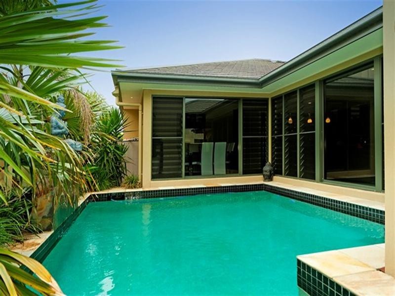 2840 Wylarah Way, Hope Island QLD 4212