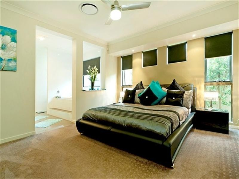 2840 Wylarah Way, Hope Island QLD 4212