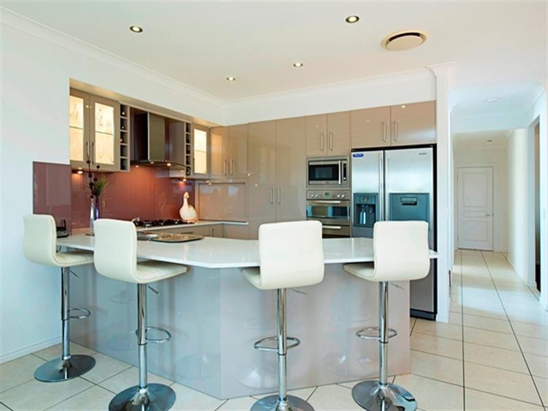 1 Sabrina Avenue, Helensvale QLD 4212