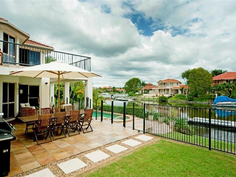 1044 Rosebank Way, Hope Island QLD 4212