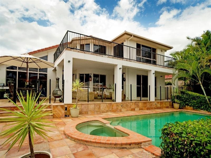 1044 Rosebank Way, Hope Island QLD 4212