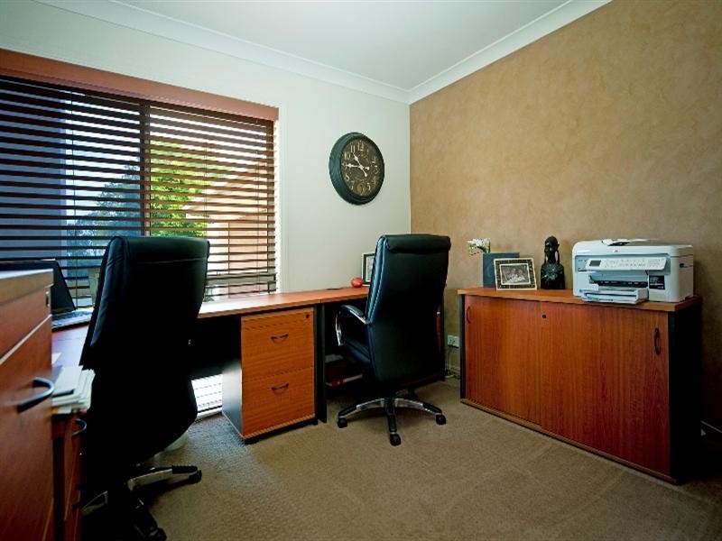 1044 Rosebank Way, Hope Island QLD 4212