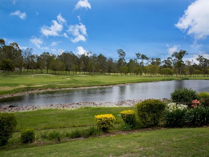 4 Steyning Court, Arundel QLD 4214