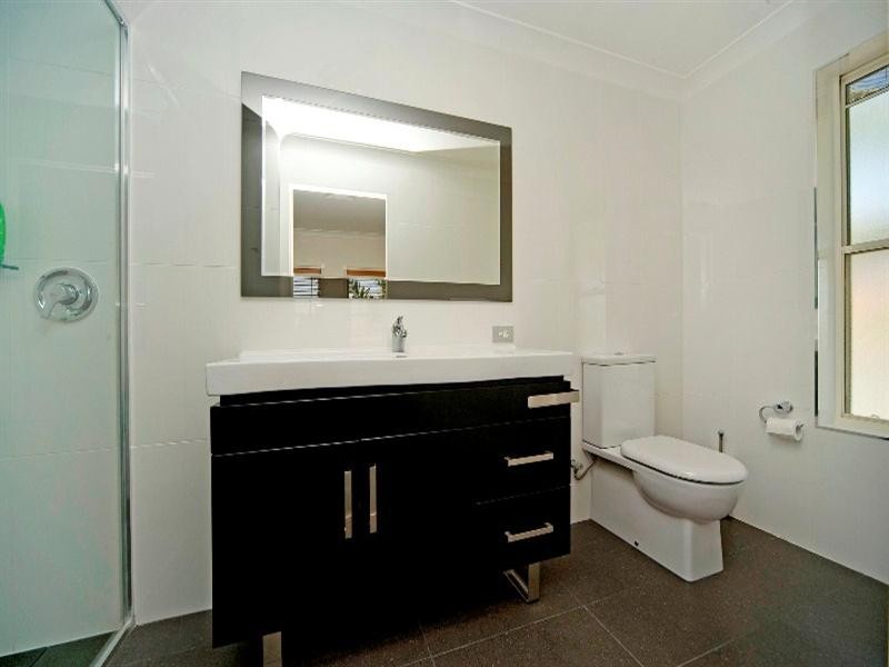 1663 Riverdale Drive, Hope Island QLD 4212