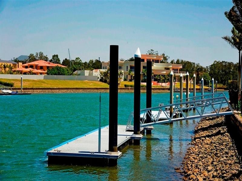 1663 Riverdale Drive, Hope Island QLD 4212