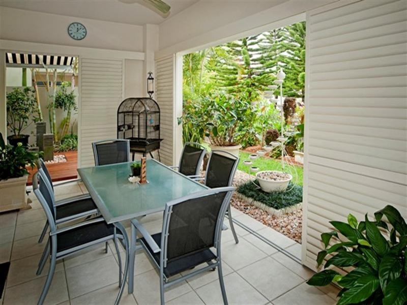 6017 Calardo Avenue, Hope Island QLD 4212