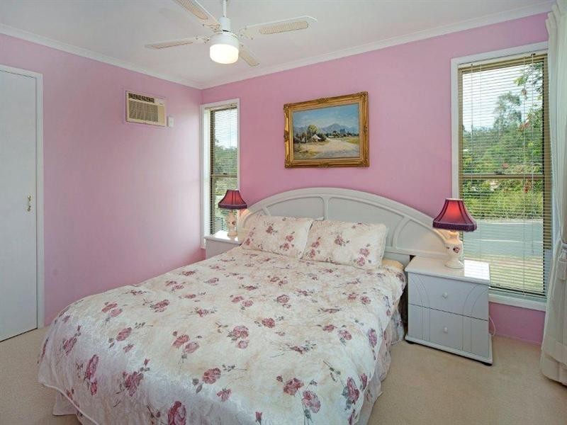 52 Studio Drive, Oxenford QLD 4210