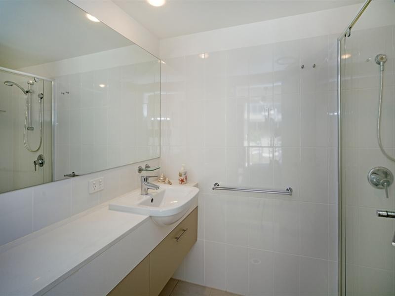 2105/2 Activa Way, Hope Island QLD 4212