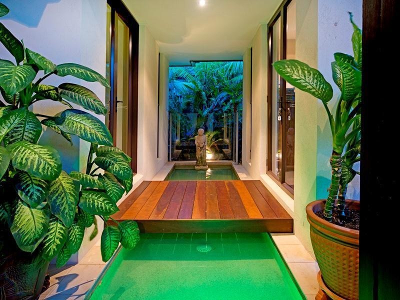 28 Calmwater Crescent, Helensvale QLD 4212