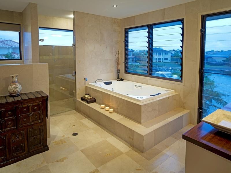 28 Calmwater Crescent, Helensvale QLD 4212