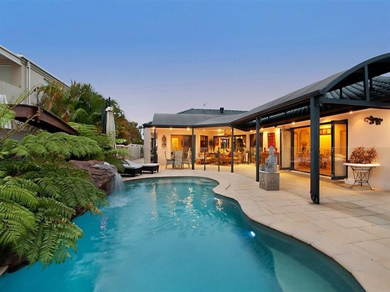 10 Eastbank Terrace, Helensvale QLD 4212