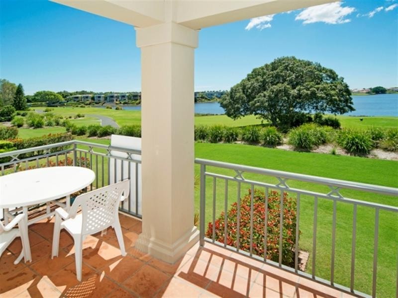 8335 Magnolia Drive East, Hope Island QLD 4212