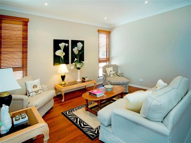 2548 Gowrie Way, Hope Island QLD 4212