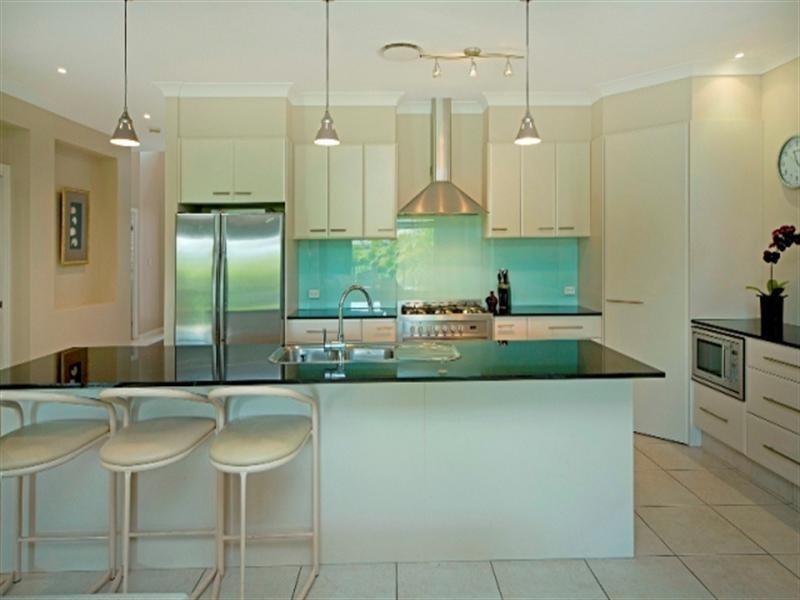 2548 Gowrie Way, Hope Island QLD 4212