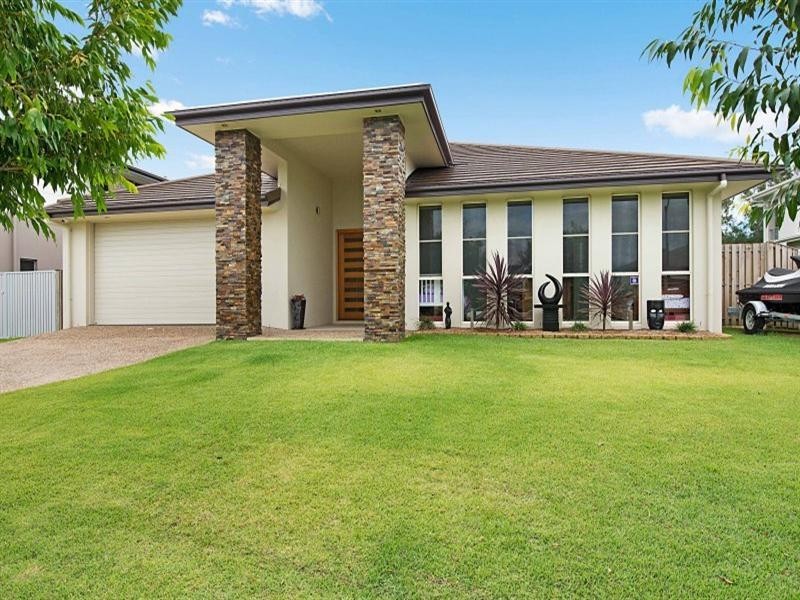 32 Rhodium Crescent, Hope Island QLD 4212