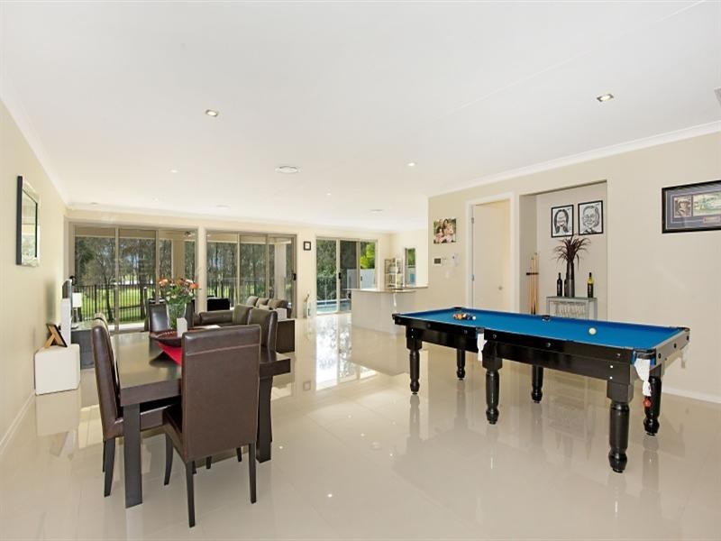 32 Rhodium Crescent, Hope Island QLD 4212