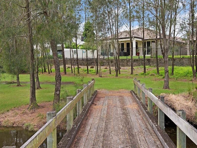 32 Rhodium Crescent, Hope Island QLD 4212