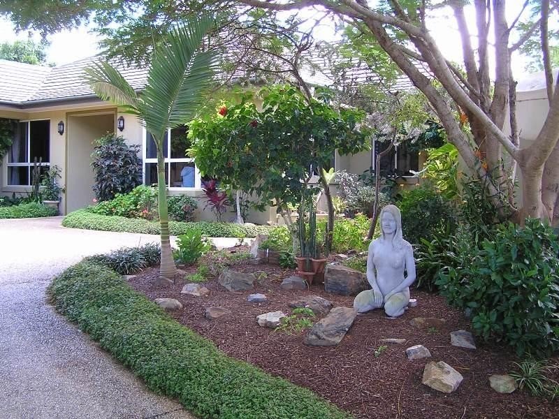 32 River Cove Place, Hope Island QLD 4212