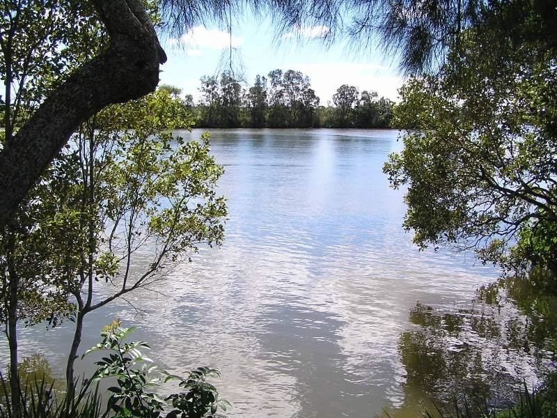 32 River Cove Place, Hope Island QLD 4212