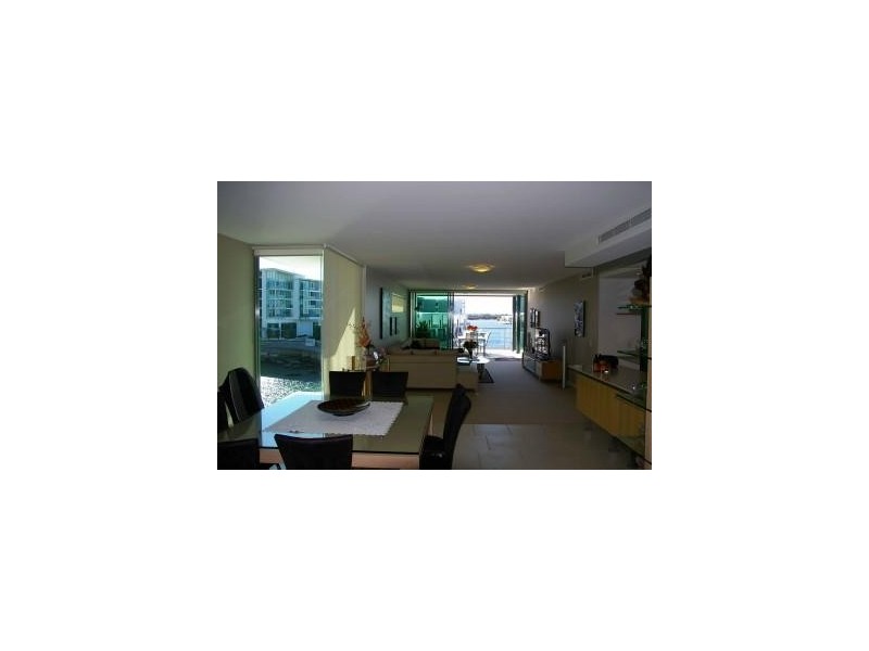 7301 Ephraim Island, Paradise Point QLD 4216