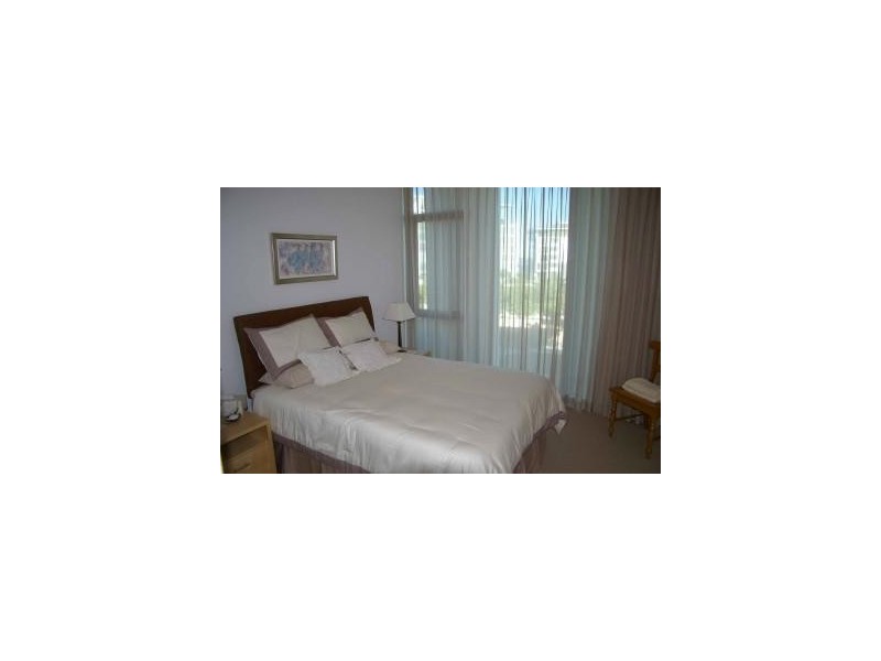 7301 Ephraim Island, Paradise Point QLD 4216