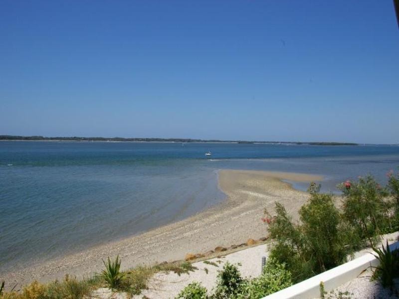 27103 Ephraim Island, Paradise Point QLD 4216