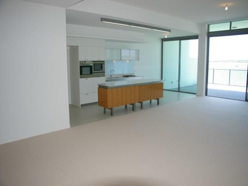 27103 Ephraim Island, Paradise Point QLD 4216