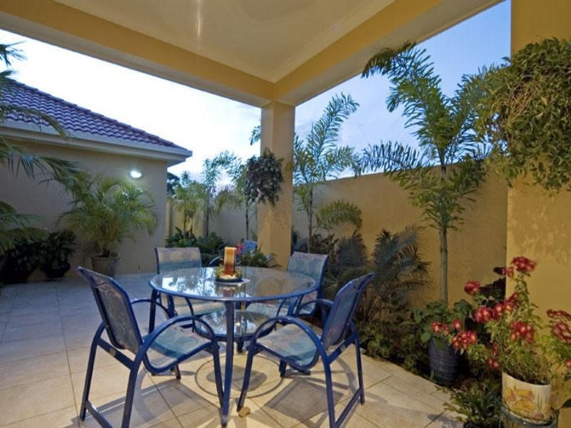 Hope Island QLD 4212