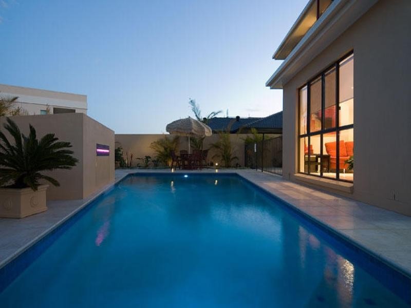 Hope Island QLD 4212